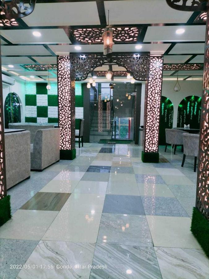 Oyo Mosaic Hotel And Restaurant Gonda Ngoại thất bức ảnh